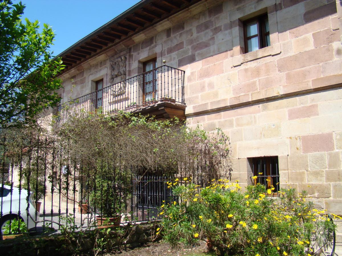 Treceño Casona De La Salcedaゲストハウス エクステリア 写真