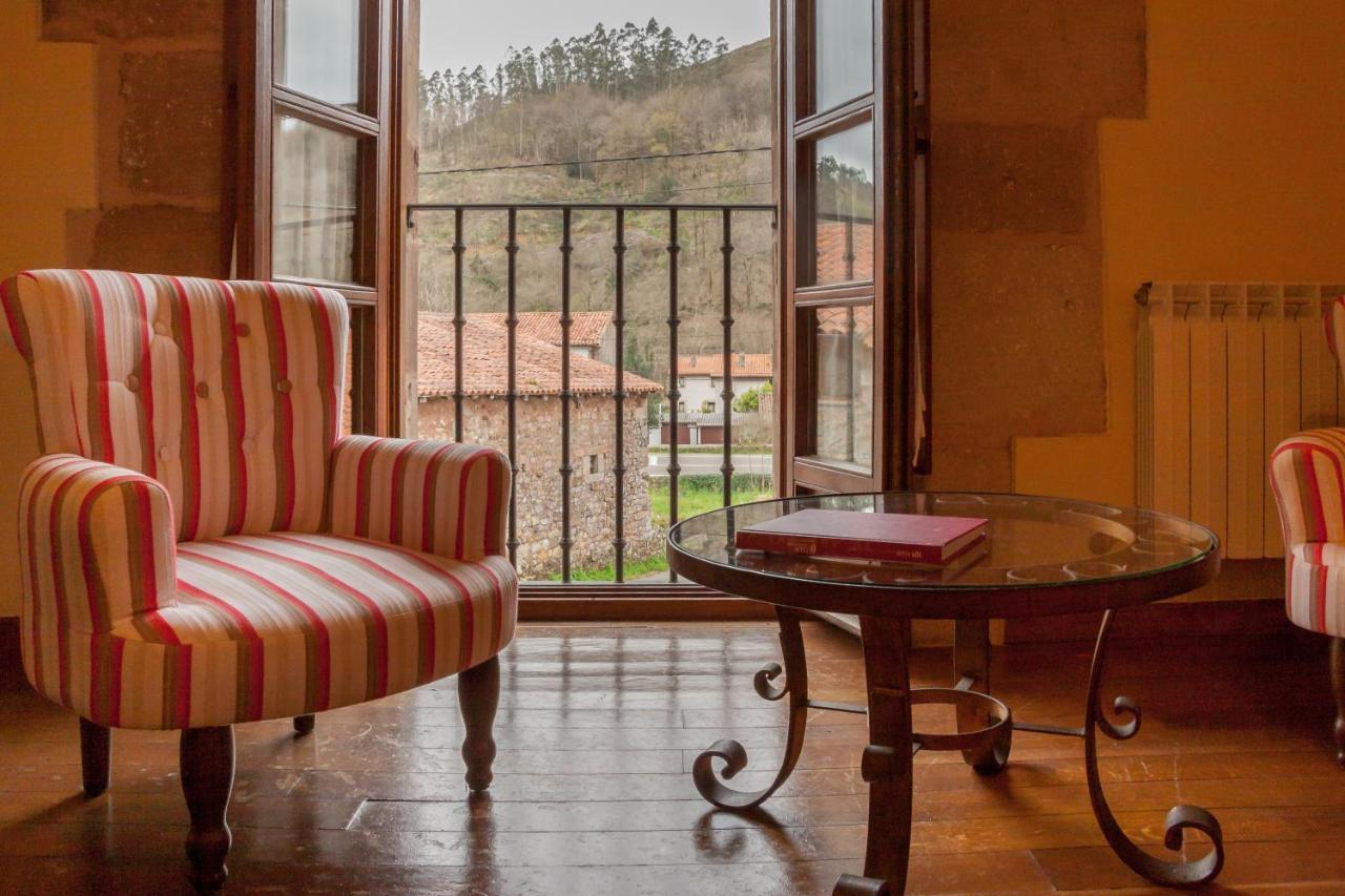 Treceño Casona De La Salcedaゲストハウス エクステリア 写真